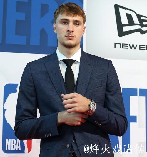 18岁359天！弗拉格成为NBA历史常规赛最年轻单场40+球员